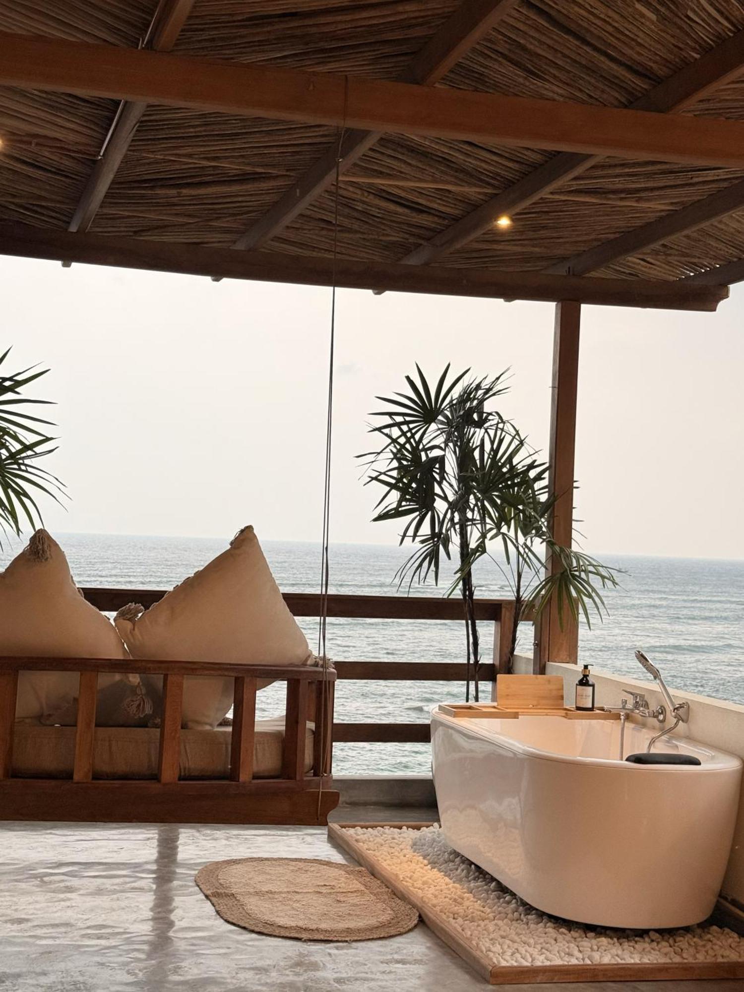 Hotel Ocean Bliss By Sugar Coliving Weligama Exterior foto