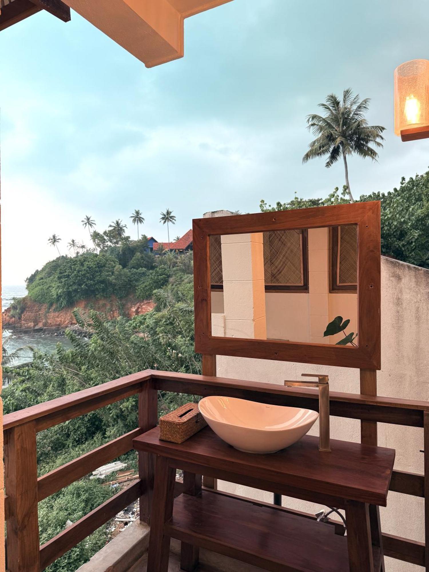 Hotel Ocean Bliss By Sugar Coliving Weligama Exterior foto