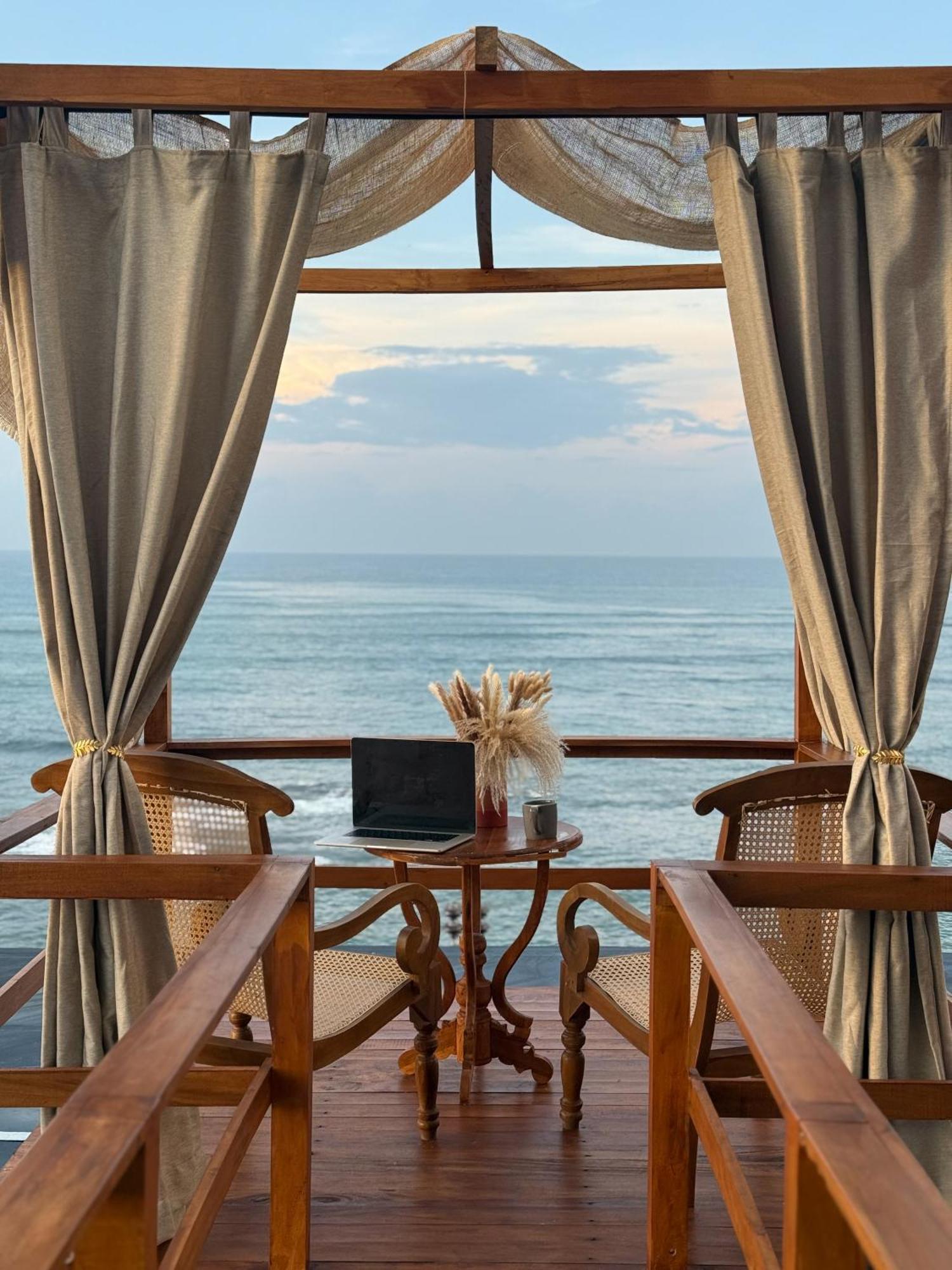 Hotel Ocean Bliss By Sugar Coliving Weligama Exterior foto